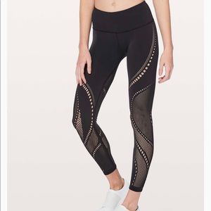 Lululemon reveal tights